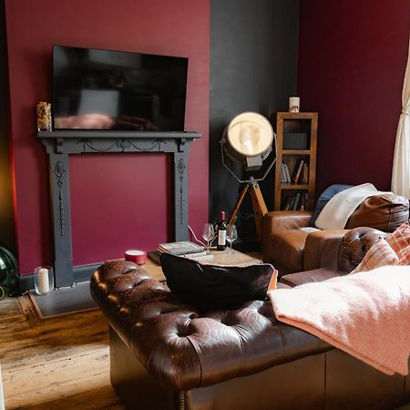 The Bolt Hole - Stratford Upon Avon - Central - Free Offstreet Parking - 2 Bed Luxury Apartment المظهر الخارجي الصورة